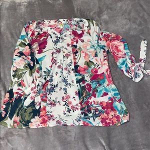 Women’s blouse
